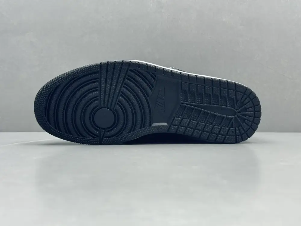 Versatile AJ1 270 High-Top Sneakers – Black Green Orange – Top Quality Best Sneakers 1284 
