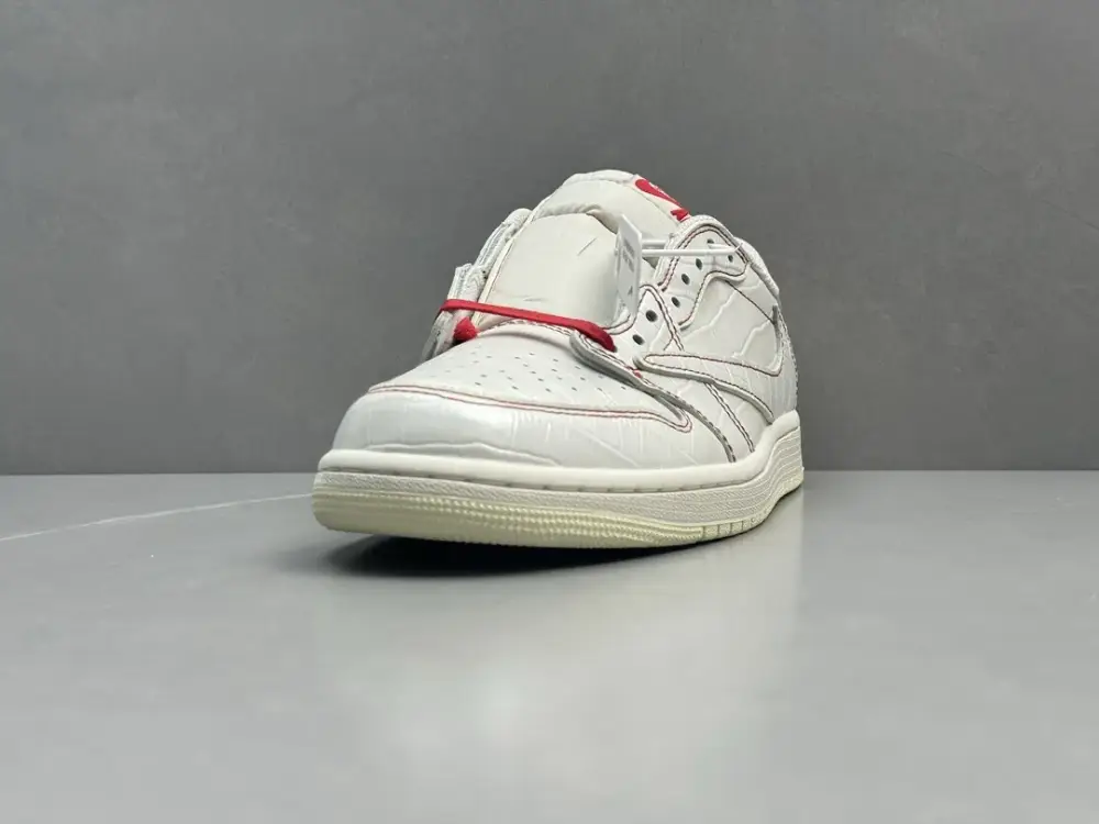 AJ1 Low x Bugs Bunny White Red Collaboration Sneakers – Top Best Sneakers – Sizes 36- Thermal 1245  DFCD37
