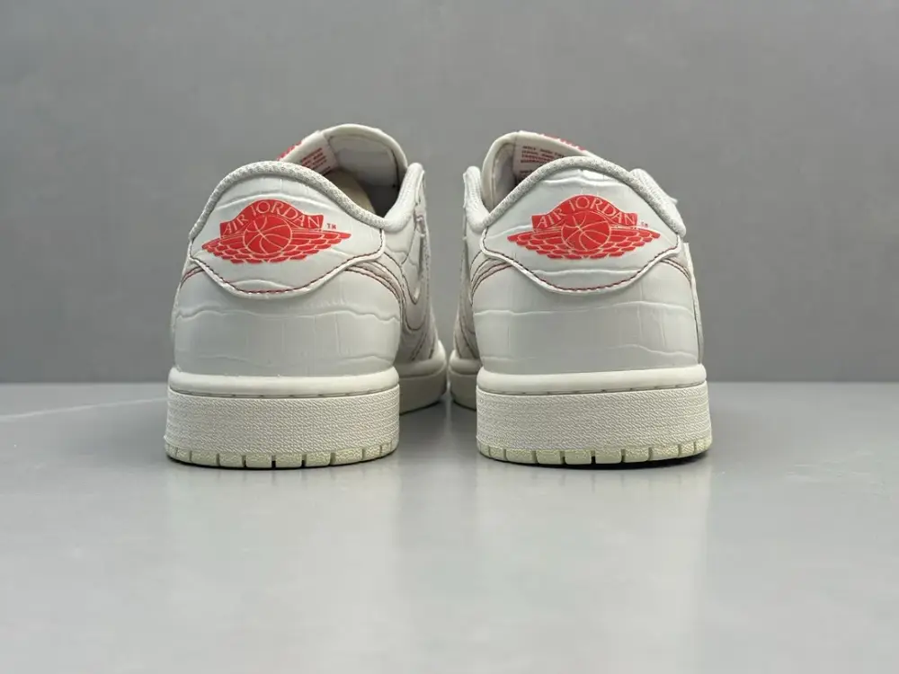 AJ1 Low x Bugs Bunny White Red Collaboration Sneakers – Top Best Sneakers – Sizes 36- Thermal 1245 