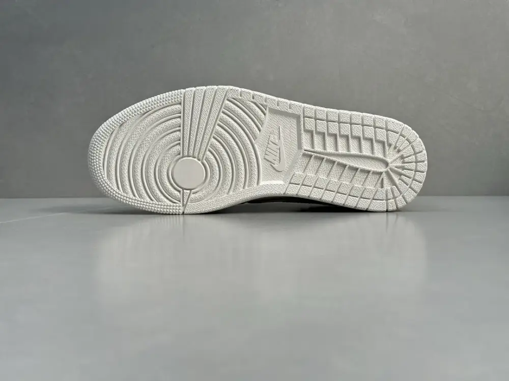 Classic AJ1 x Reverse Dunk Low Top Sneakers – Pure White, Top , Best Sneakers, Version, Sizes 36-47 (Including Half Sizes 1341 