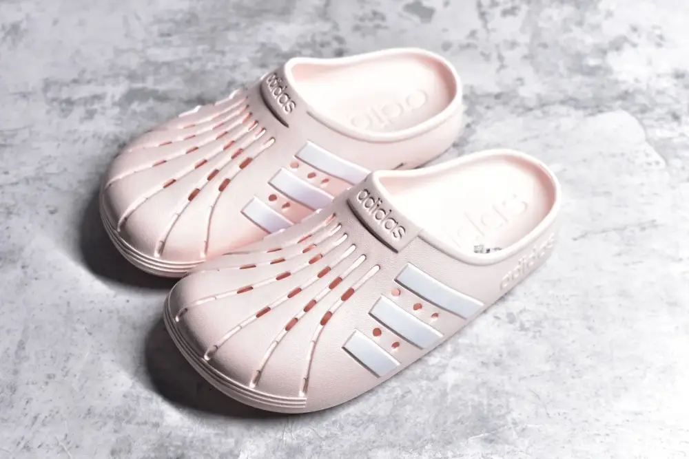 Chic Adidas Adilette Clogs Pink Blokecore Style – 462 