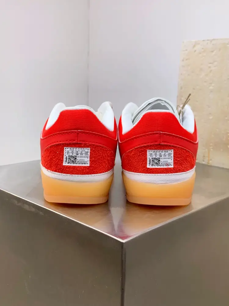 Sporty Adidas Gazelle Indoor Red White 498 