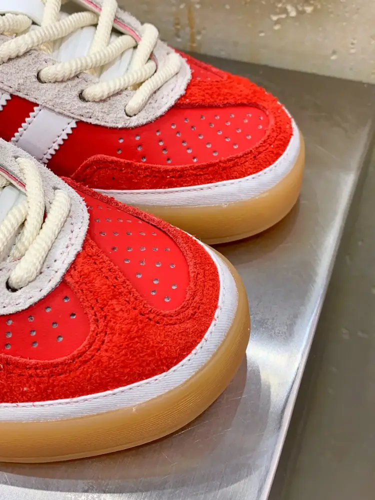 Sporty Adidas Gazelle Indoor Red White 498 