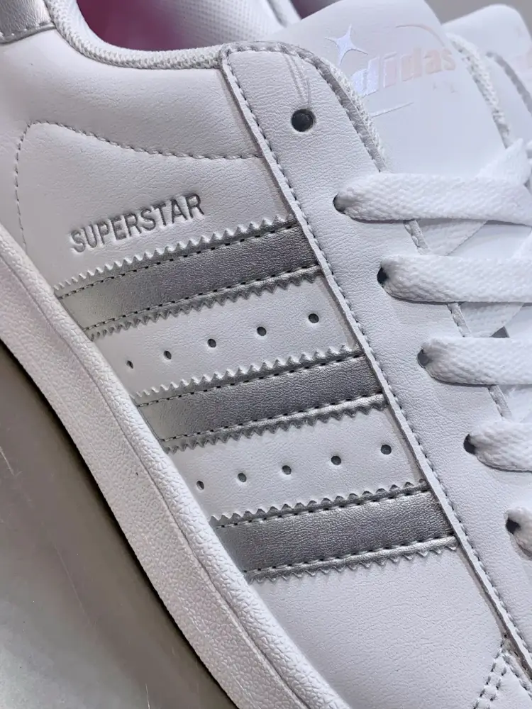 Adidas Originals Superstar White Silver Low Top – Adidas Trendsetting 526 