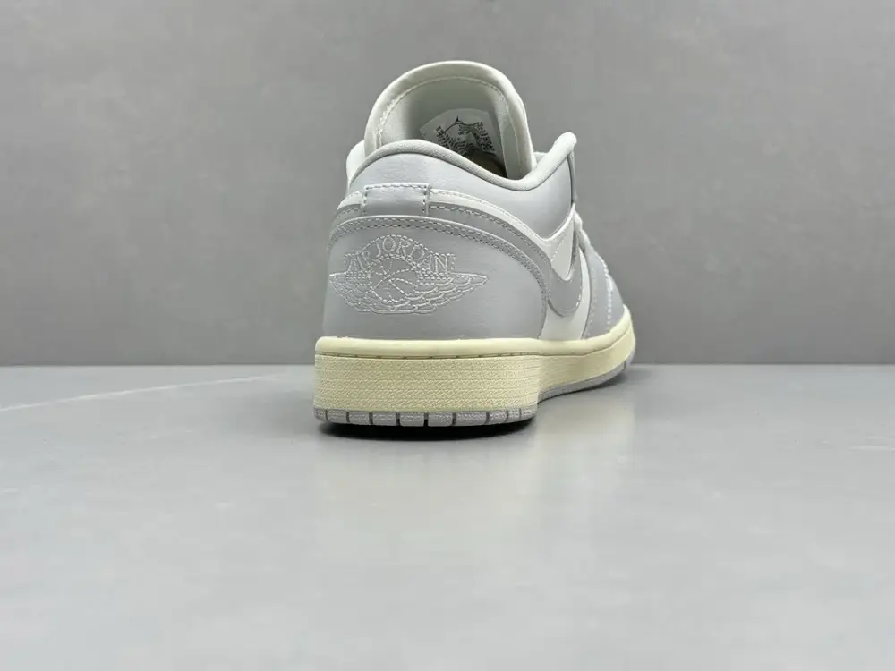 Air Jordan 1 Low 'Grey White' – Authentic Version with Nike Style, Sizes 36-46 Including Half Sizes Functional 1229 