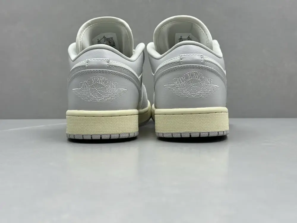 Air Jordan 1 Low 'Grey White' – Authentic Version with Nike Style, Sizes 36-46 Including Half Sizes Functional 1229 
