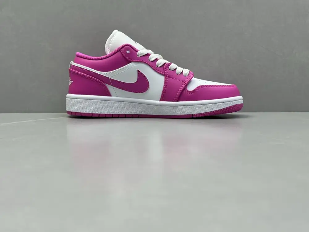 ChunYuan 210 AJ1 Low-Top Sneakers, Apple Red, Authentic Version, Best Sneakers, Nike , Size 36-40 (Including Half Sizes Functional 1272  CDD524