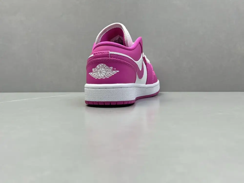 ChunYuan 210 AJ1 Low-Top Sneakers, Apple Red, Authentic Version, Best Sneakers, Nike , Size 36-40 (Including Half Sizes Functional 1272 