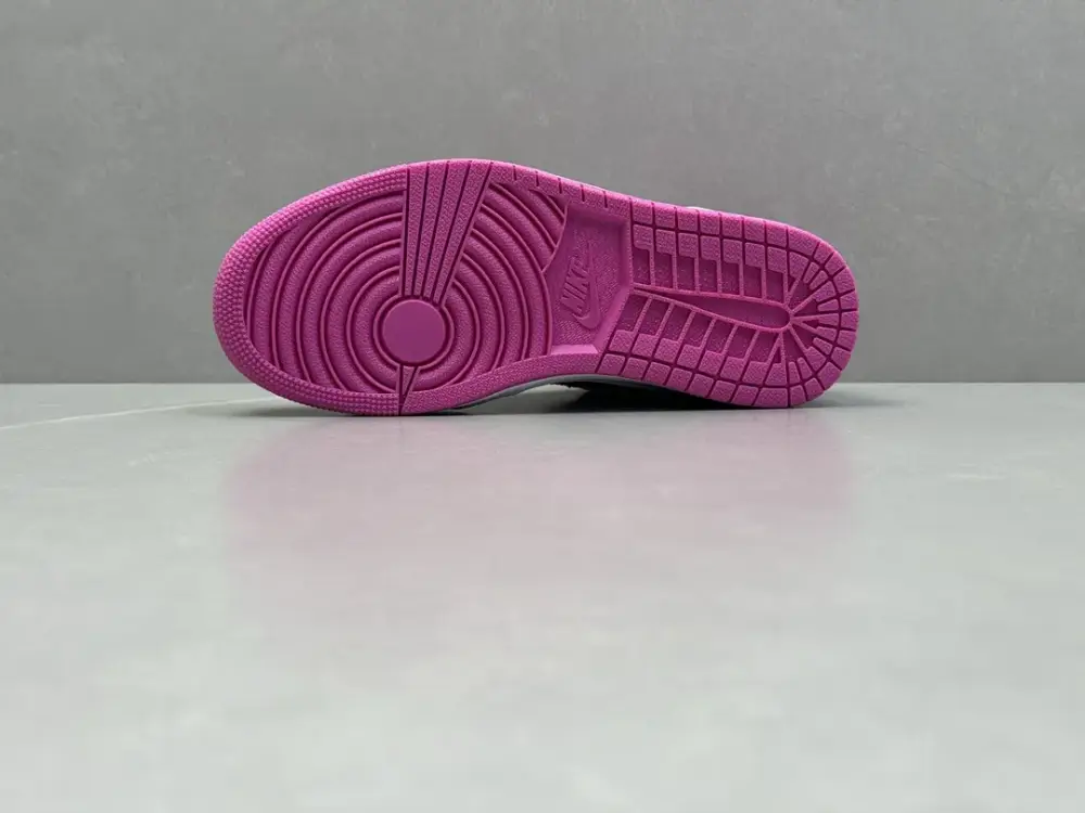 ChunYuan 210 AJ1 Low-Top Sneakers, Apple Red, Authentic Version, Best Sneakers, Nike , Size 36-40 (Including Half Sizes Functional 1272 