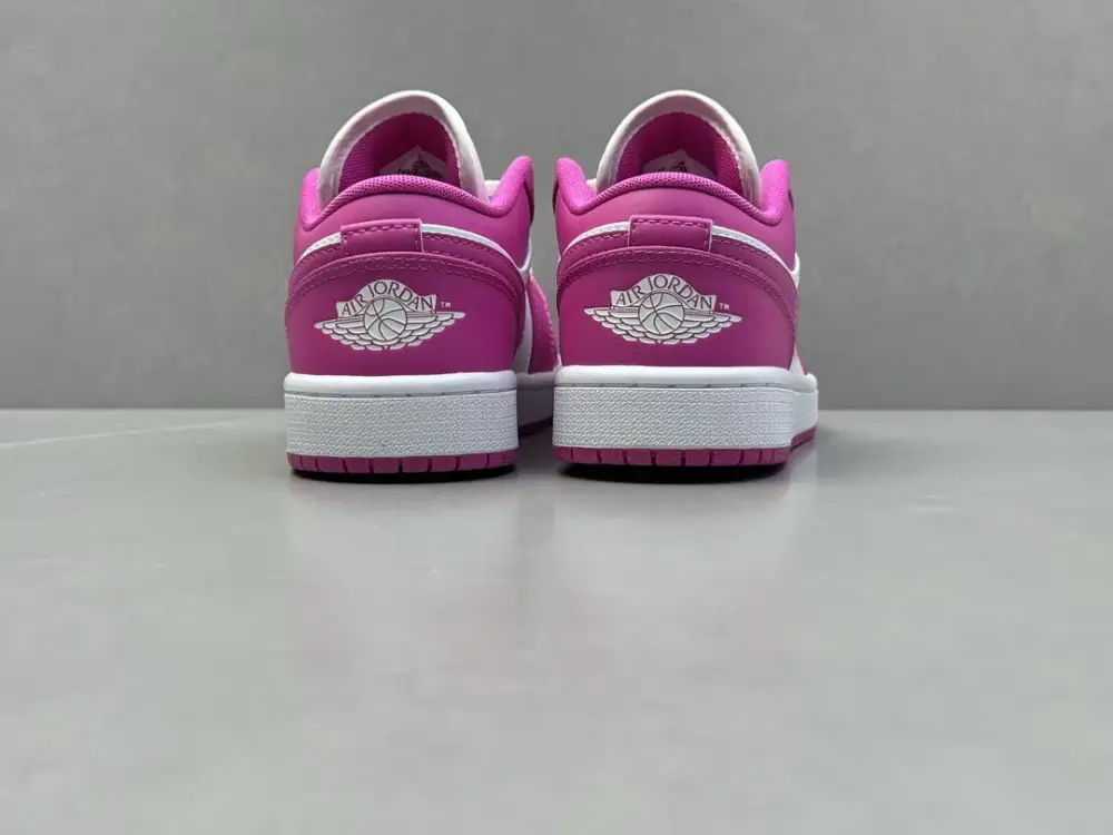 ChunYuan 210 AJ1 Low-Top Sneakers, Apple Red, Authentic Version, Best Sneakers, Nike , Size 36-40 (Including Half Sizes Functional 1272 