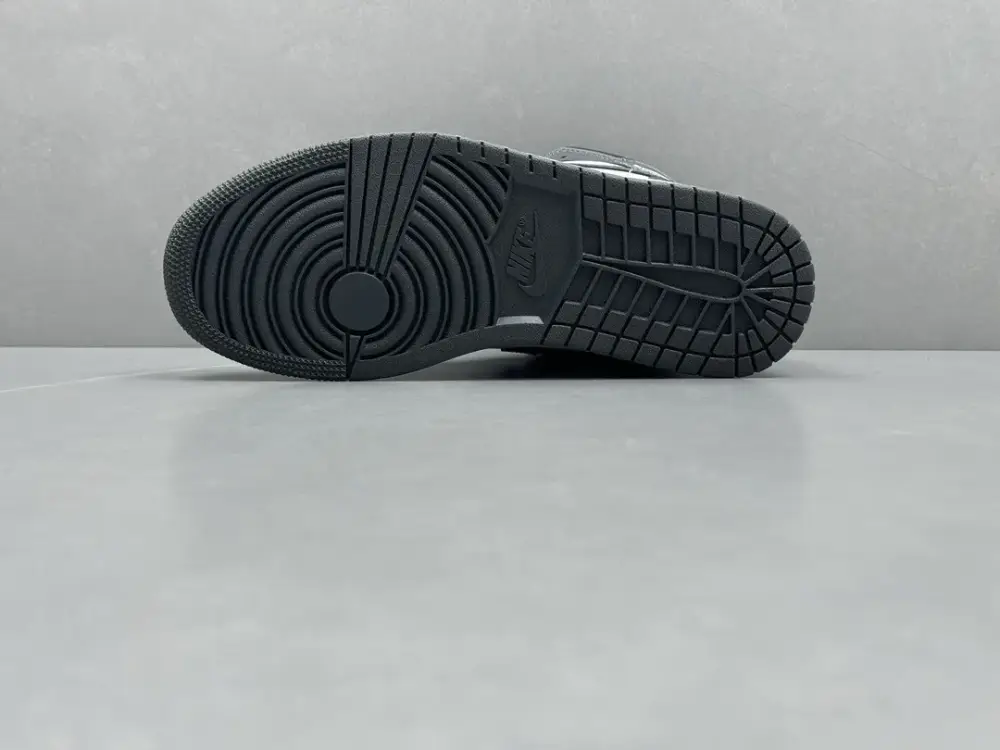 Cozy ChunYuan 230 AJ1 Zhongbang Pure Version Black Grey Mid-Top Sneakers, Top and Best Sneakers in Sizes 36-46 (Including Half Sizes 1307 
