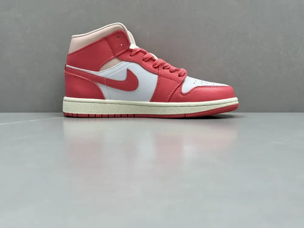 Breathable ChunYuan 230 AJ1 Zhongbang Pure Version Pink Basketball , Top , Best Sneakers, Size 36-46 (Including Half Sizes 1308 