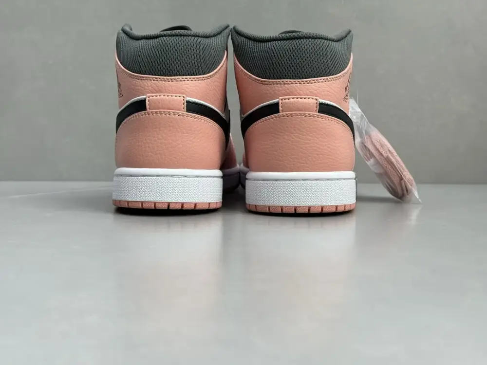 Practical ChunYuan 230 AJ1 Zhongbang Pure Version Pink High-Top Sneakers, Top , Best Sneakers, Size 36-46 (Including Half Sizes 1323 