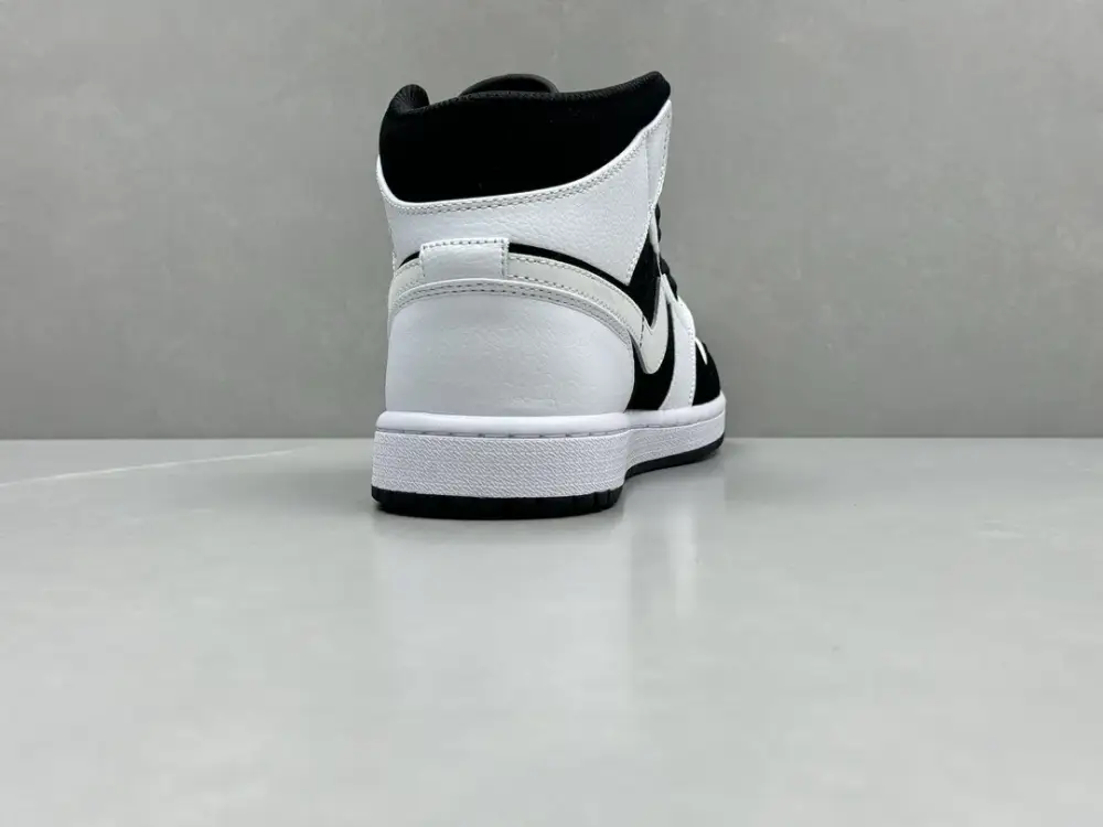 SoftTouch ChunYuan AJ1 Zhongbang Panda Black and White High-Top Sneakers, Top and Best Sneakers in Sizes 36-46 (Including Half Sizes 1335 