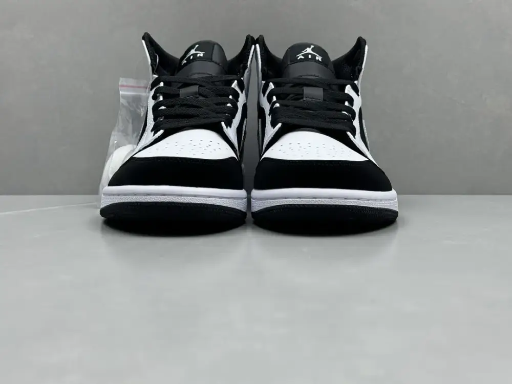 SoftTouch ChunYuan AJ1 Zhongbang Panda Black and White High-Top Sneakers, Top and Best Sneakers in Sizes 36-46 (Including Half Sizes 1335 