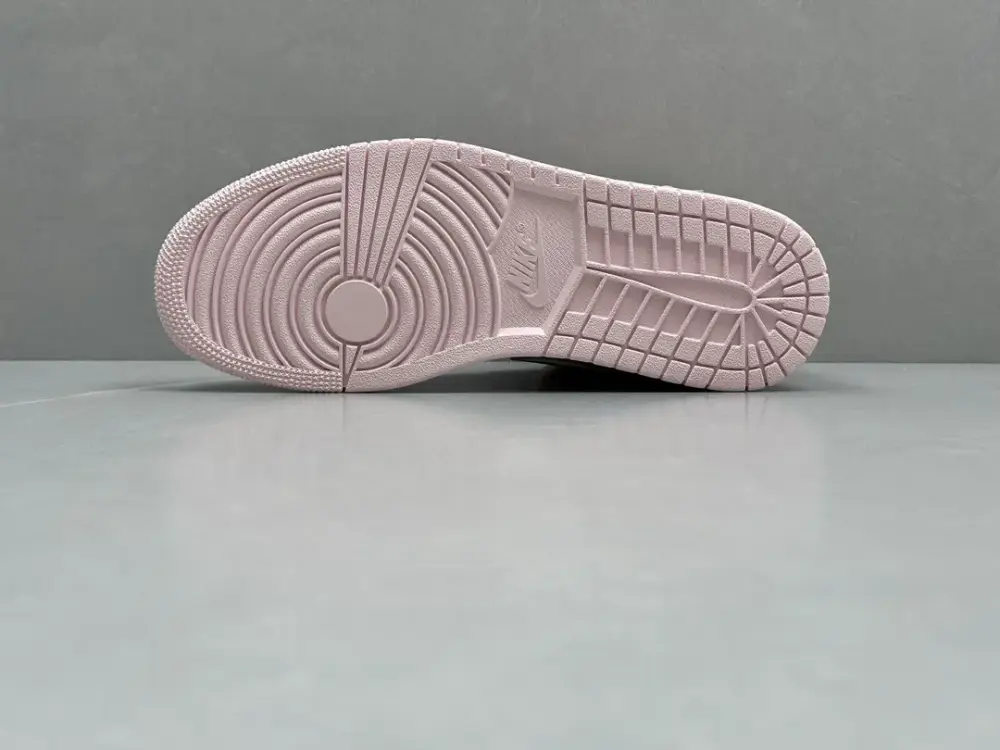 ChunYuan AJ1 Zhongbang Pure Version – Sakura Pink High-Top , Top-Quality Best Sneakers, Sizes 36-41 (Including Half Sizes ZeroBulk 1316 