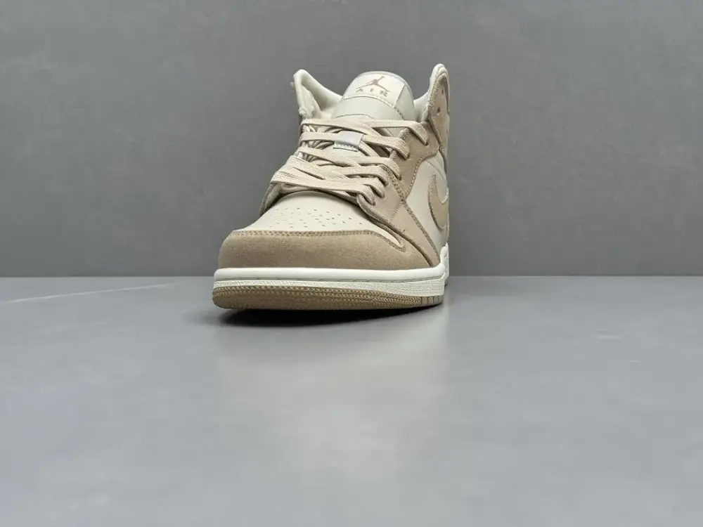 ChunYuan AJ1 Zhongbang Pure Version Light Brown Basketball , Top , Best Sneakers, Size 36-46 (Including Half Sizes Resilient 1334  FEC561