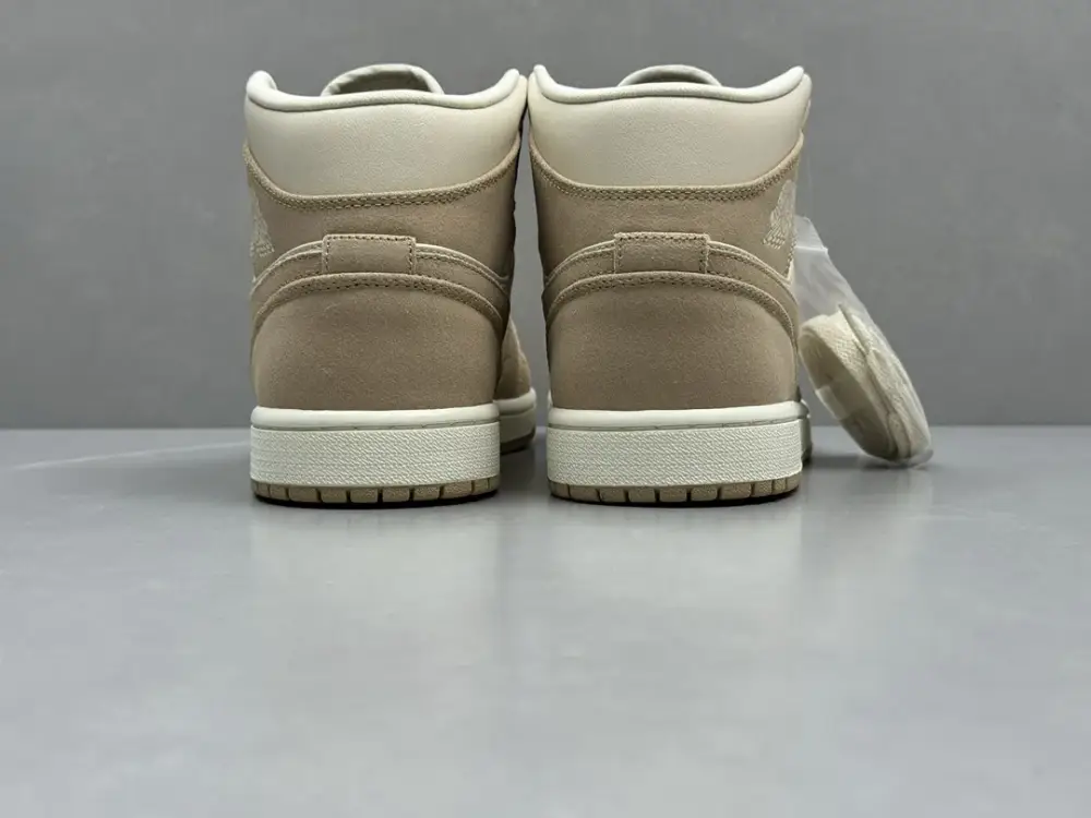 ChunYuan AJ1 Zhongbang Pure Version Light Brown Basketball , Top , Best Sneakers, Size 36-46 (Including Half Sizes Resilient 1334 