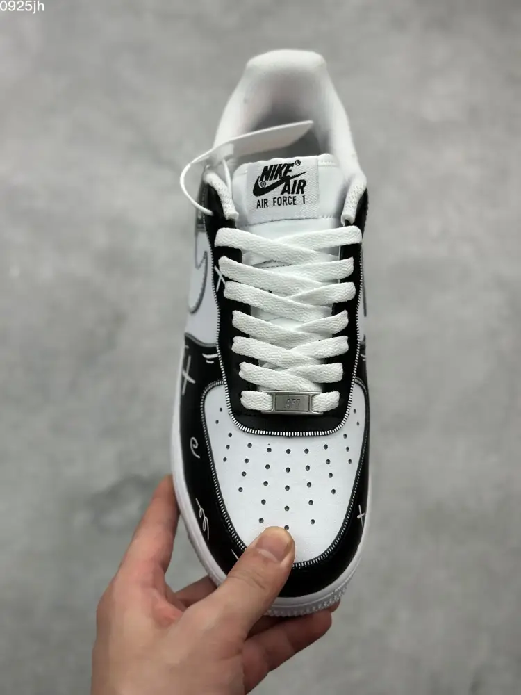 Cozy Kaws x Nike Air Force 1 Low '07 Black White Custom Companion – Top Fake Nike Sneakers 1031 