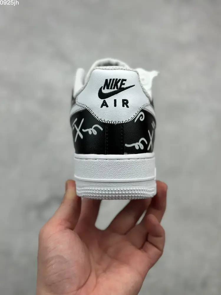 Cozy Kaws x Nike Air Force 1 Low '07 Black White Custom Companion – Top Fake Nike Sneakers 1031 