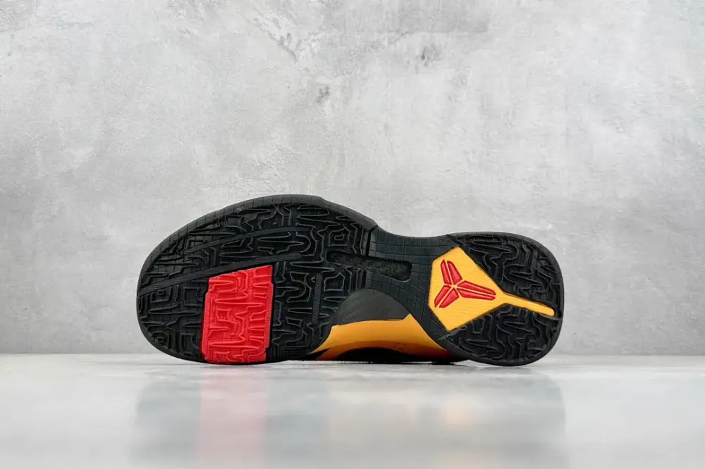 Lightweight NK Zoom Kobe 5 Collaboration – Yellow Black – Authentic Nike Sneakers 1458 