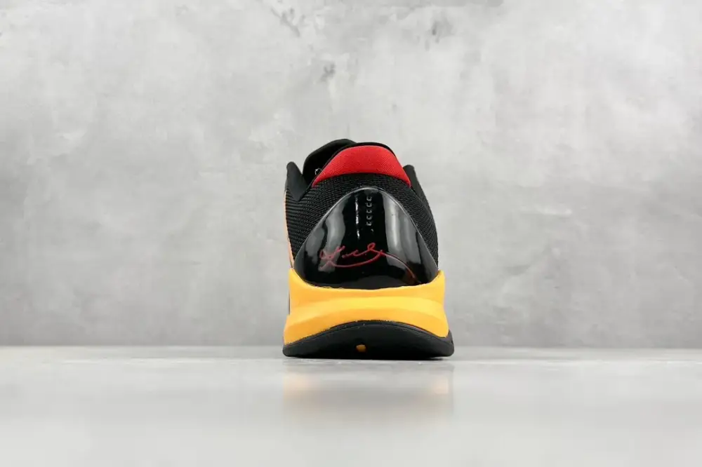 Lightweight NK Zoom Kobe 5 Collaboration – Yellow Black – Authentic Nike Sneakers 1458 