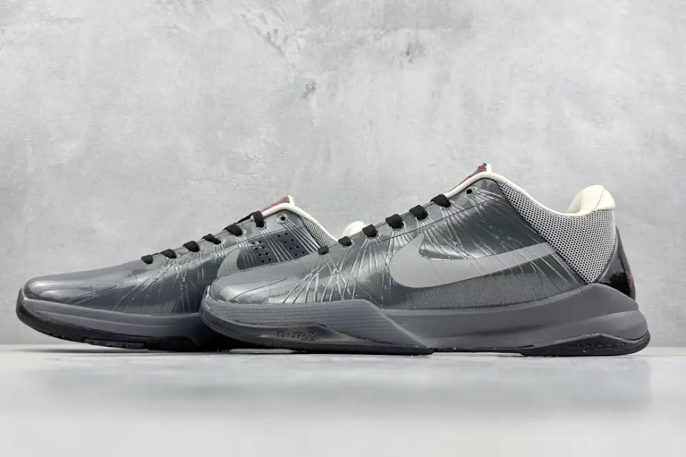 NK Zoom Kobe 5 Protro – Metallic Silver Black – High-Quality with Nike Design UrbanStyle 1461 