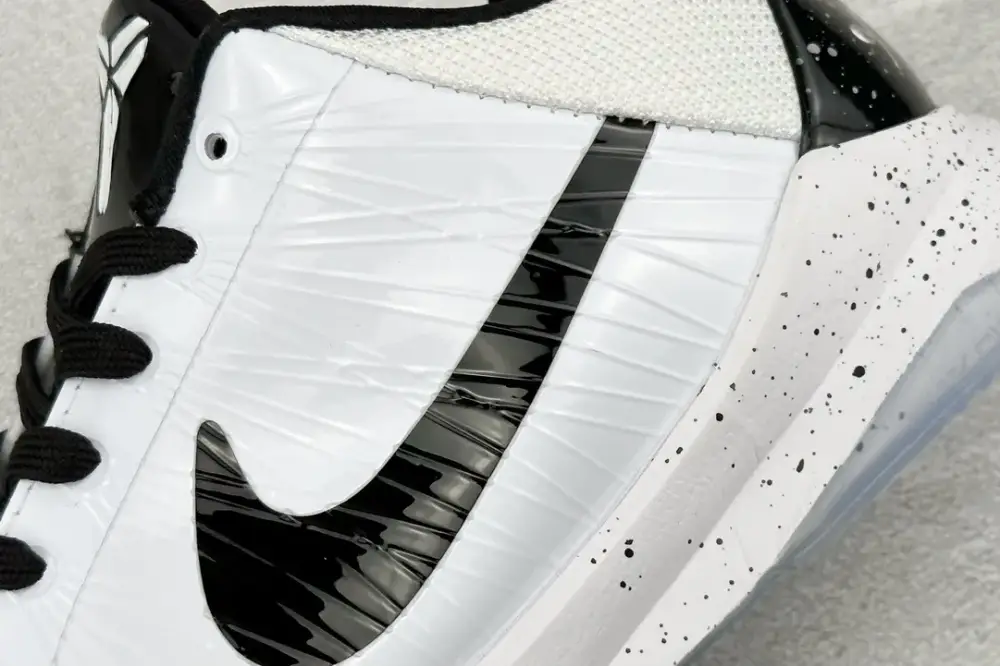 NK Zoom Kobe 5 Protro – White Black – High-Quality with Design SmartChoice 1467 