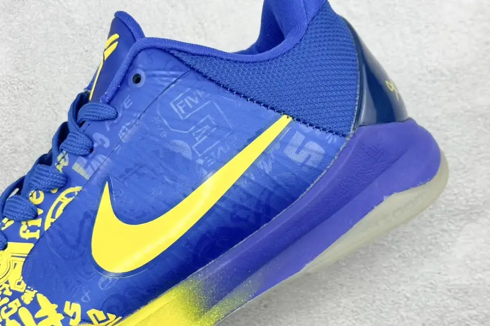NK Zoom Kobe 5 Protro 'Chaos' – Blue Yellow Basketball for Men, Size 36 – Nike Sneakers UrbanChic 1459 