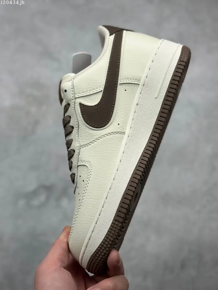Nike Air Force 1 '07 Low – Brown White – Best Sneakers Original Version (AA1366- Vibrant 1003 