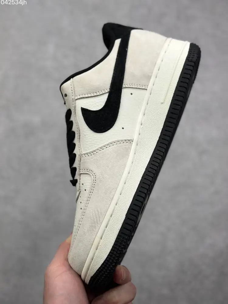 MoistureWicking Nike Air Force 1 '07 Low x Stussy – Light Grey Black 'Pig Suede' – Limited Edition Best Sneakers 1000 