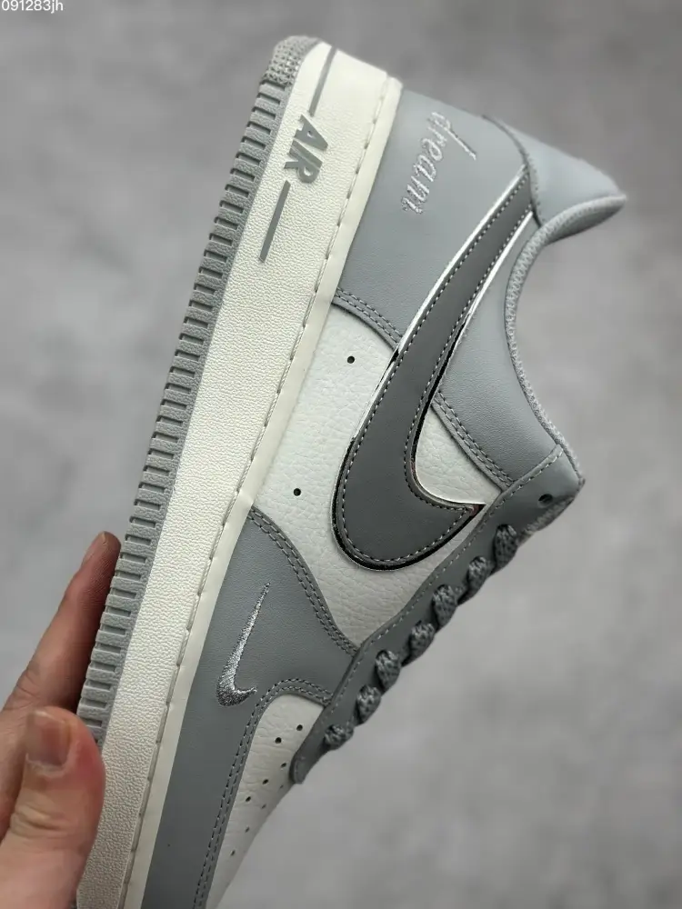 RelaxedFit Nike Air Force 1 Low '07 