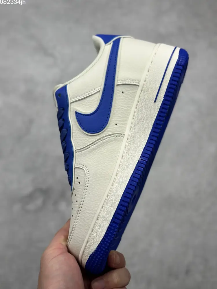 Nike Air Force 1 Low 