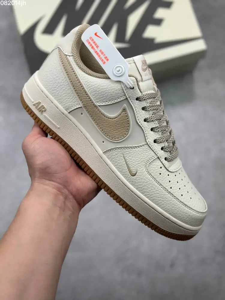 Nike Air Force 1 Low 'Beige Gum' – Limited Edition Sneakers with 3M Reflective Details and Best Sneakers Style Vibrant 1049  CABA230