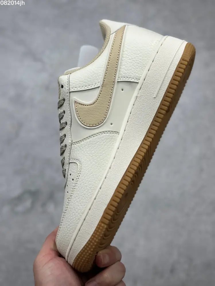 Nike Air Force 1 Low 'Beige Gum' – Limited Edition Sneakers with 3M Reflective Details and Best Sneakers Style Vibrant 1049 