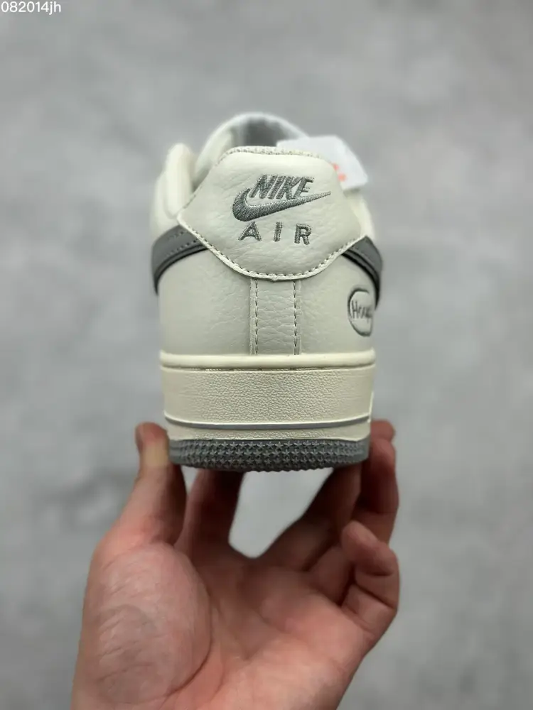 TravelReady Nike Air Force 1 Low 