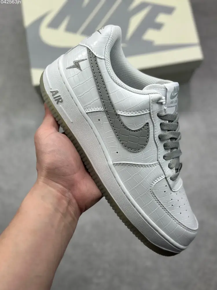 Nike Air Force 1 Low Ladainian Tomlinson – White Grey, Low-Top Sneakers, Custom Snake Skin Leather, Crystal Sole, High Quality , SKU: DD0614- StreetReady 1075 