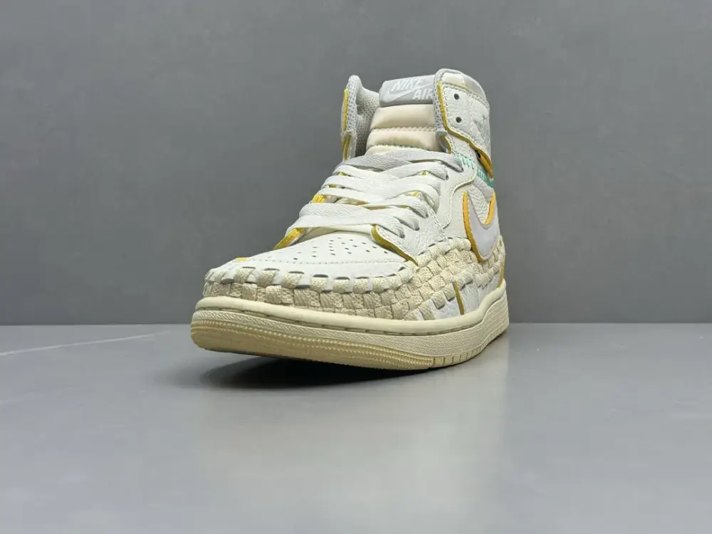 Sophisticated Nike Air Jordan 1 High OG 'Wheat' – Cream Beige – Corporate Edition Top Sneakers 1298 