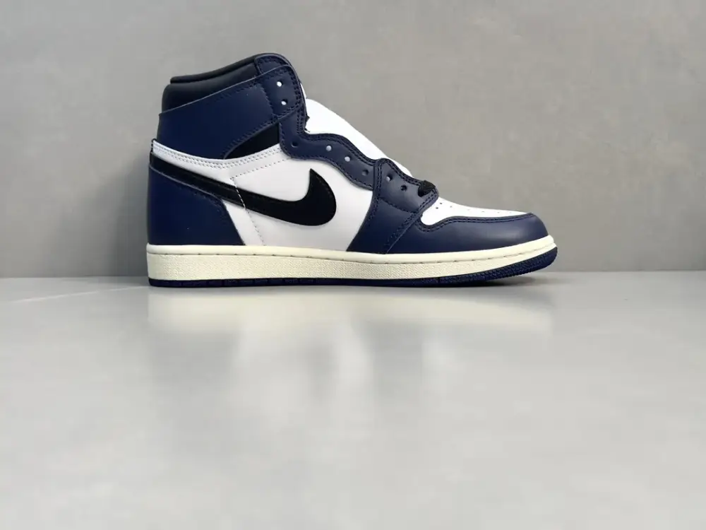 Bold Nike Air Jordan 1 High OG White Blue – Authentic Style , Top-Quality Best Sneakers, Sizes 36-47 Including Half Sizes 1347 
