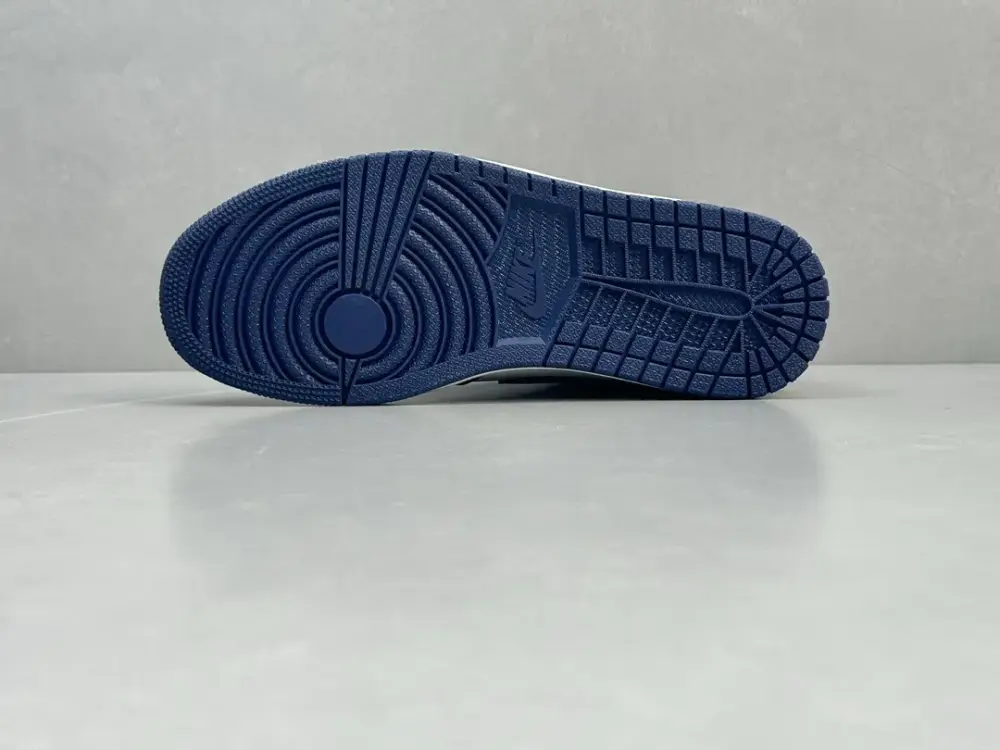 Bold Nike Air Jordan 1 High OG White Blue – Authentic Style , Top-Quality Best Sneakers, Sizes 36-47 Including Half Sizes 1347 