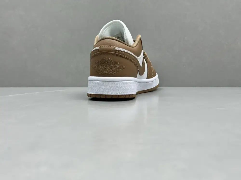Lightweight Nike Air Jordan 1 Low 'Mocha' – Men's Basketball with Top , Best Sneakers, Sizes 36- 1273 
