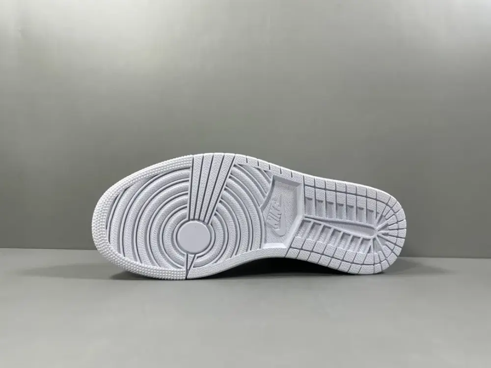 FastDry Nike Air Jordan 1 Low 'Pure White Chanel' – Pure White – Corporate Edition 1251 