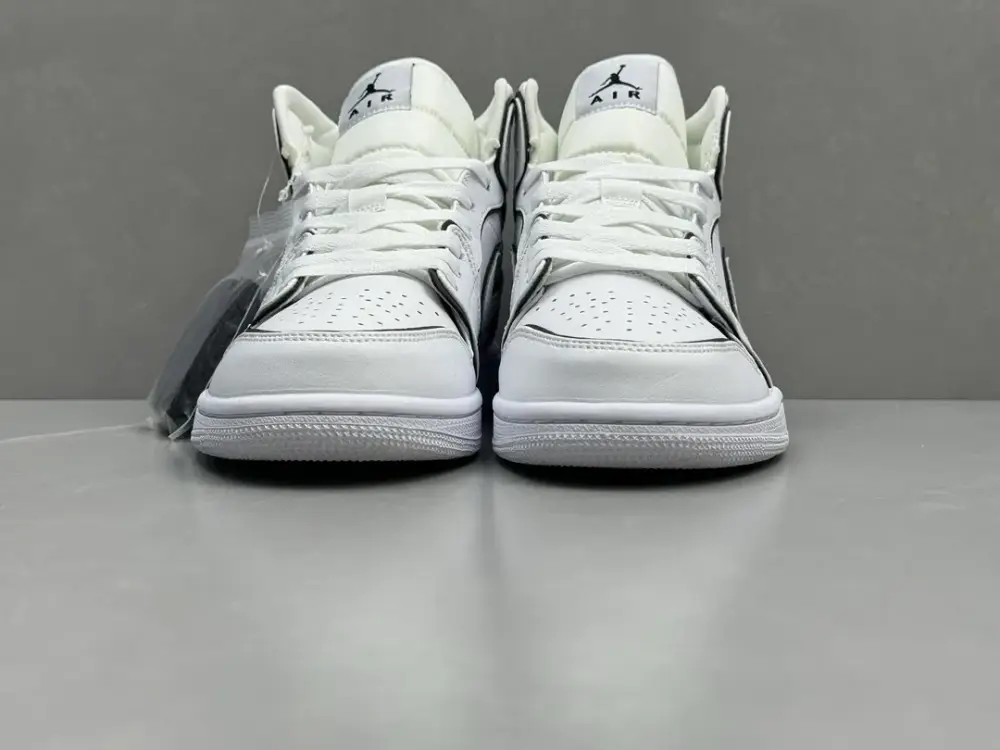 Nike Air Jordan 1 Mid '3M Reflective White' – Authentic Version, Nikes, Sizes 36-46 (Including Half Sizes WaterResistant 1231 