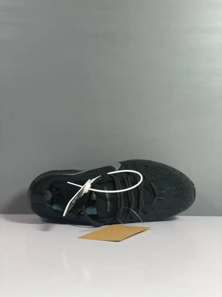 Nike Air VaporMax Flyknit Black Low Top – Sneakers Thermal 1351 