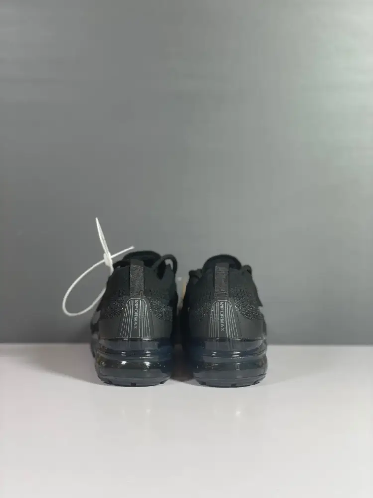 Nike Air VaporMax Flyknit Black Low Top – Sneakers Thermal 1351 