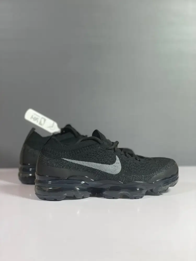 Nike Air VaporMax Flyknit Black Low Top – Sneakers Thermal 1351 