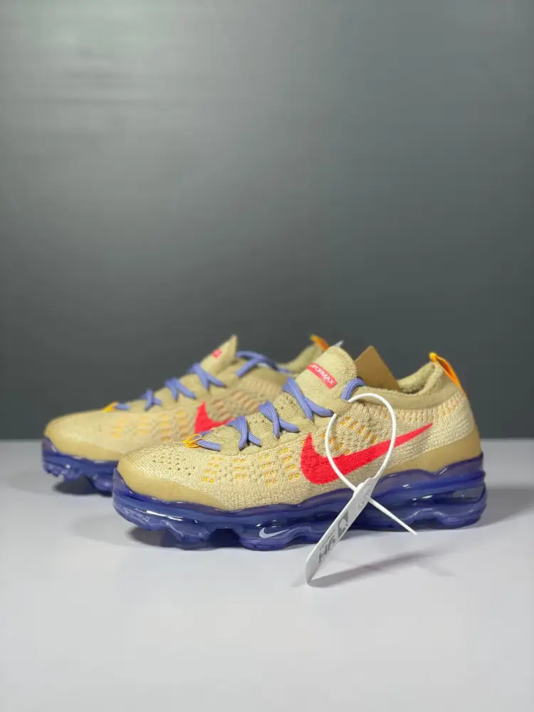 Trendsetting Nike Air VaporMax Flyknit Brown Blue Low Top Sneakers 1355 