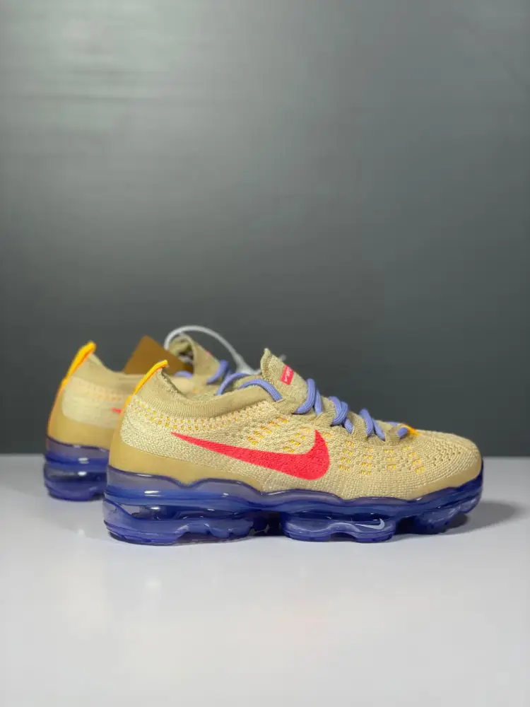 Trendsetting Nike Air VaporMax Flyknit Brown Blue Low Top Sneakers 1355 