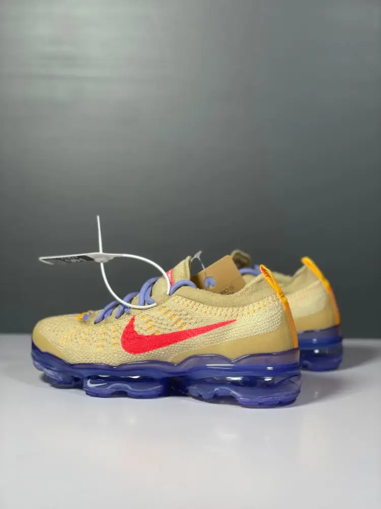 Trendsetting Nike Air VaporMax Flyknit Brown Blue Low Top Sneakers 1355 