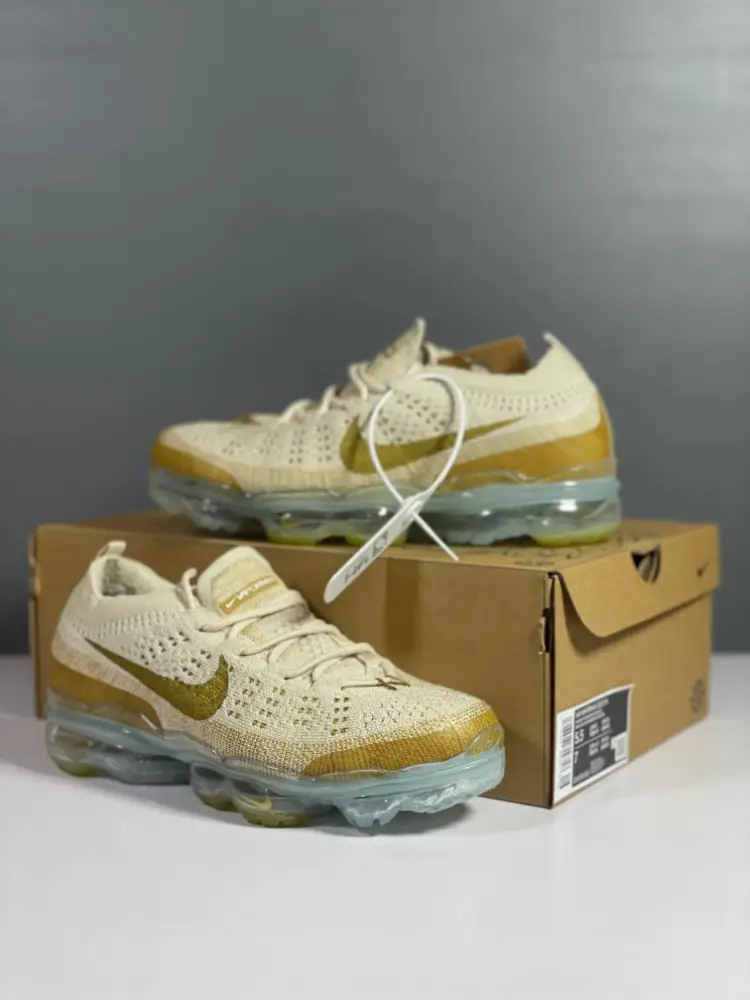 Nike Air VaporMax Flyknit DV1678 Brown Low Top Sneakers OnTrend 1353 